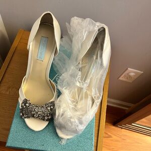 Blue by Betsey Johnson size 9.5